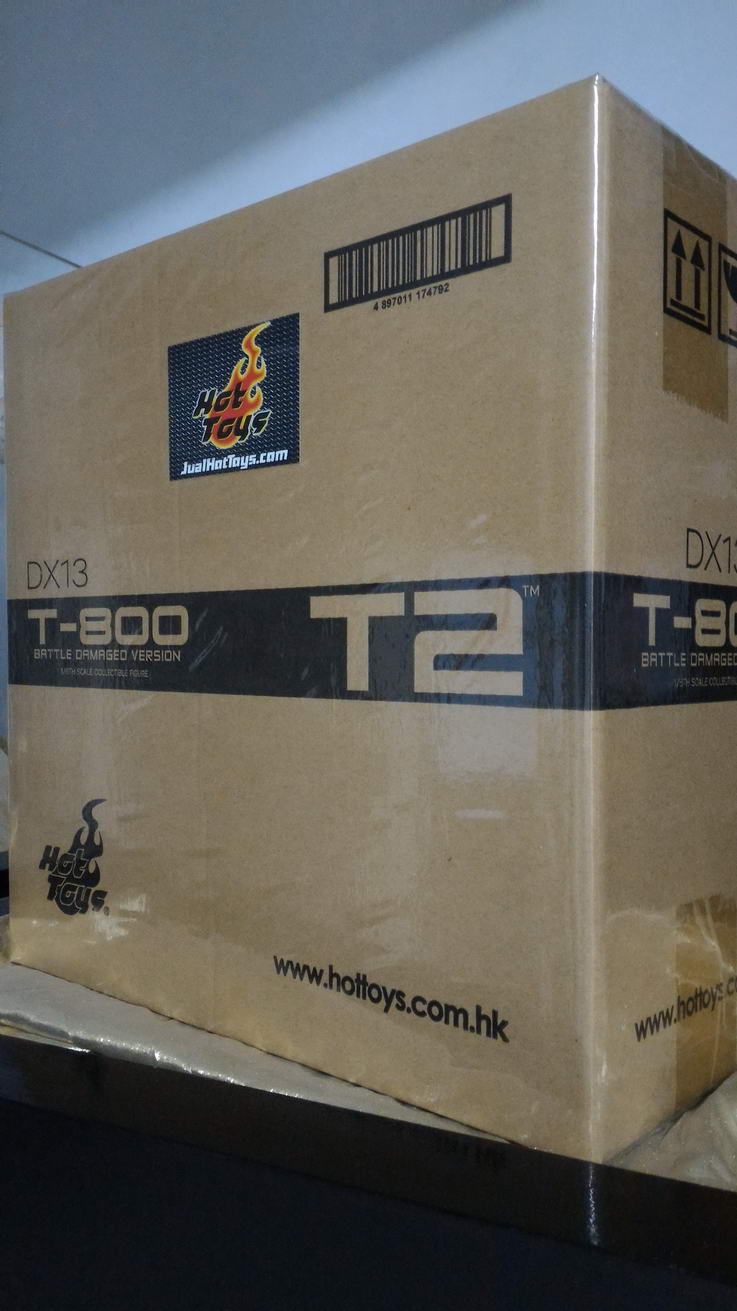 JualHotToys.com Toko JUAL HOT TOYS T-800 TERMINATOR Battle Damaged DX13 1/6 Movie Action Figure Harga Murah - MISB Produk Distributor Resmi Jakarta Indonesia