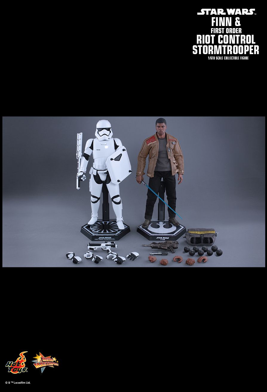 JualHotToys.com Toko JUAL HOT TOYS Star Wars Finn & Riot Stormtrooper MMS346 1/6 Movie Action Figure Harga Murah - MISB Produk Distributor Resmi Jakarta Indonesia
