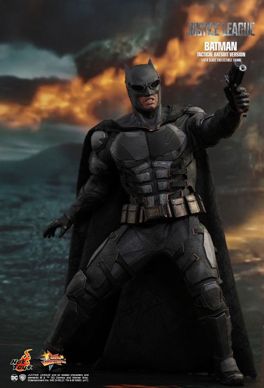 JualHotToys.com Toko JUAL HOT TOYS MMS432 Batman Tactical Batsuit Version Justice League 1/6 Movie Action Figure Harga Murah - MISB Produk Distributor Resmi Jakarta Indonesia